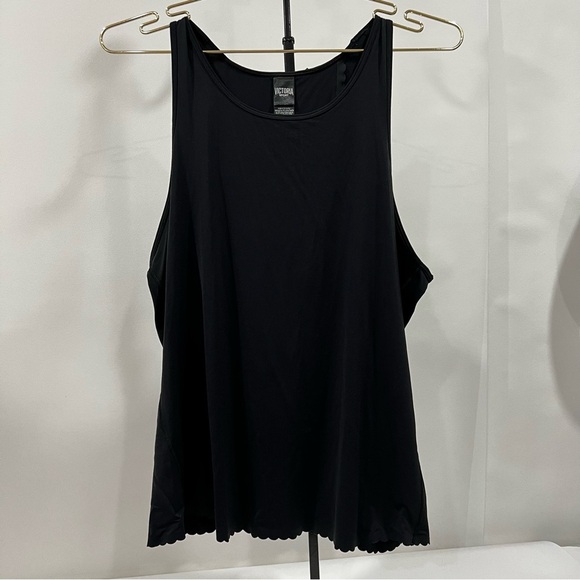 Victoria Sport Black Athletic Tank Top Size Large Scallop Detail Around Hem - Picture 5 of 10